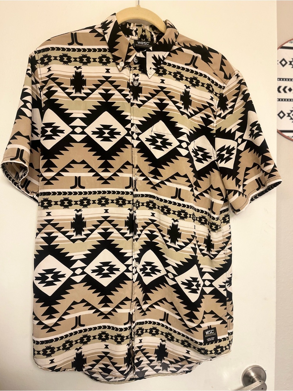 Wesc Men’s Short-Sleeve Button-Down Shirt — Beige & Black Geometric Print